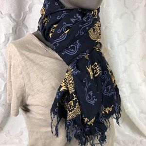 Cotton scarf with fringe & dragon pattern